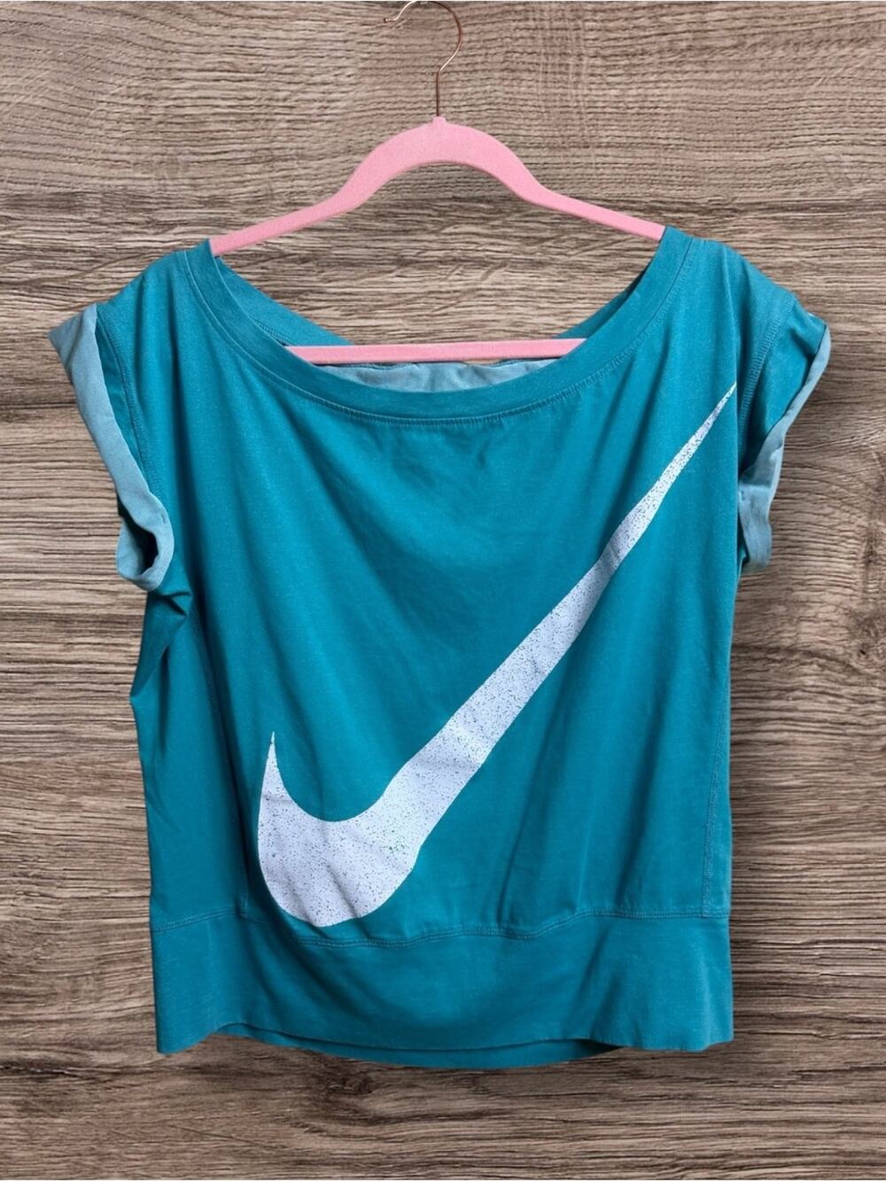 Nike Caffeine 2.0 Epic wash training T-shirt with a loose fit. Small